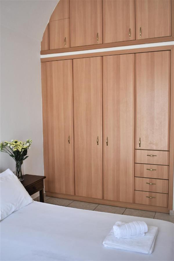 Emorfia Apartment Kamári Esterno foto