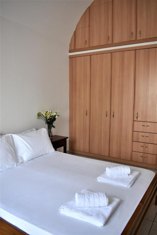 Emorfia Apartment Kamári Esterno foto
