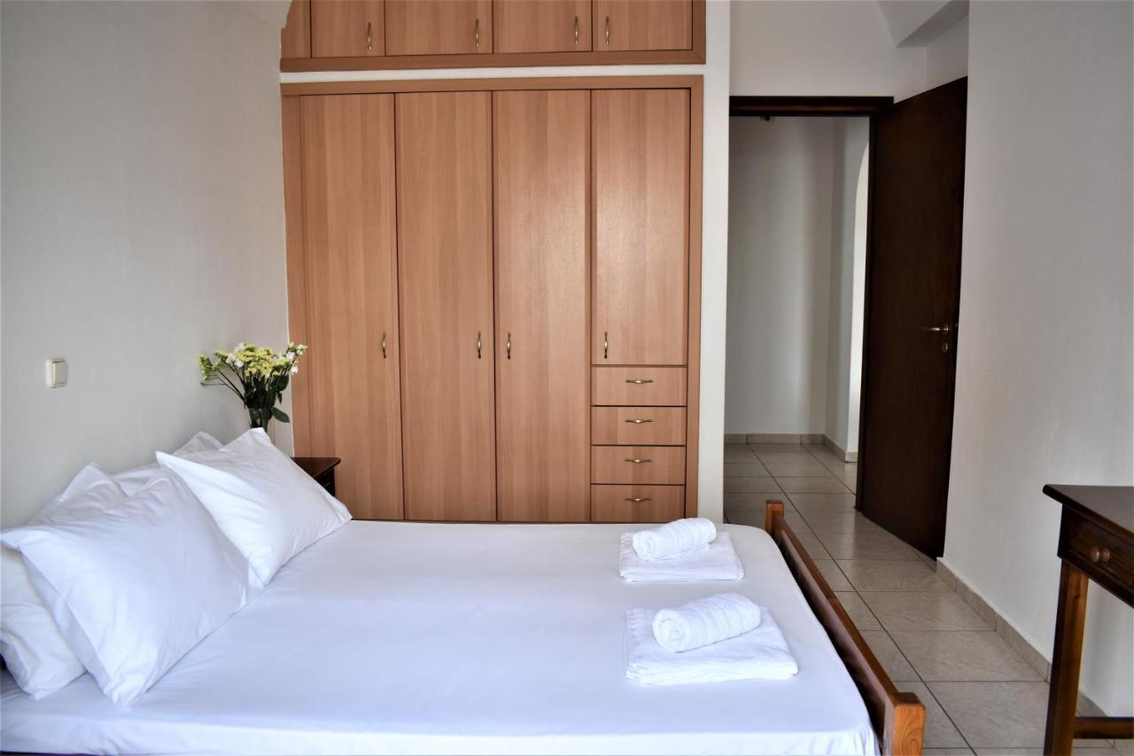 Emorfia Apartment Kamári Esterno foto
