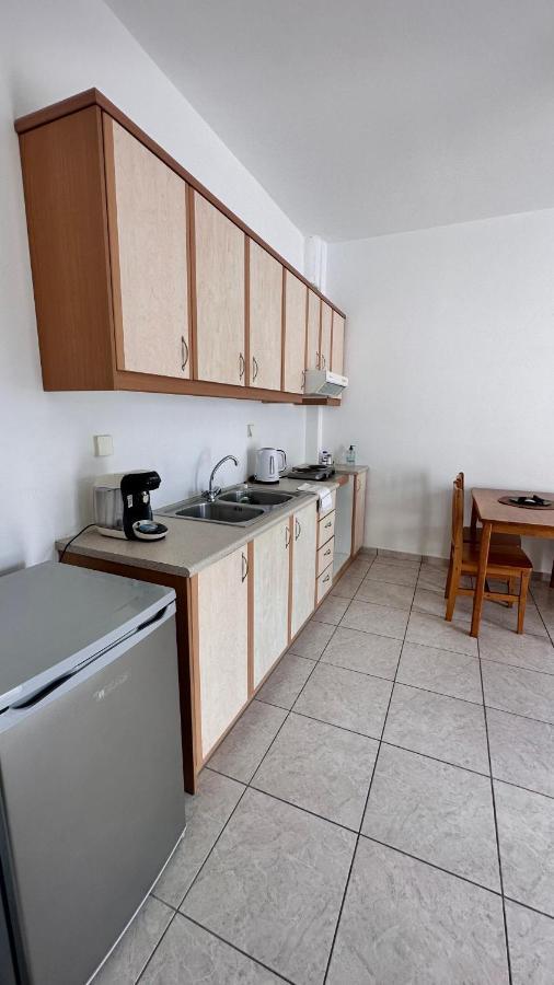 Emorfia Apartment Kamári Esterno foto